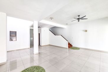 Pentas 2 @ Alam Impian