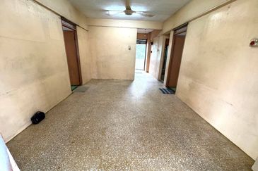 Flat PKNS, Kampung Kerinchi