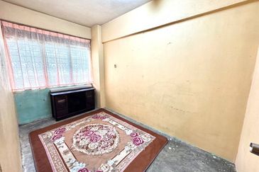 Flat PKNS, Kampung Kerinchi