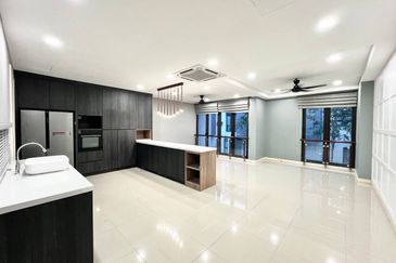 Mozart, Symphony Hills