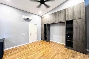 Mozart, Symphony Hills