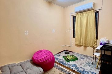 Jalan Semarak, Bukit Beruntung