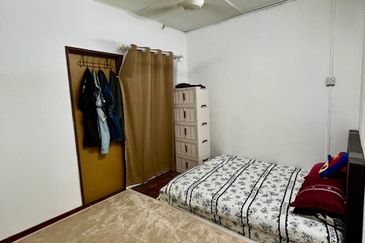 Jalan Semarak, Bukit Beruntung