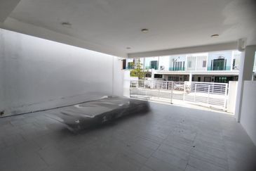 HIJAYU 3B @ BANDAR SRI SENDAYAN