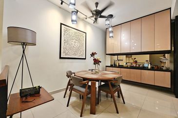 Crescent Park Townvilla