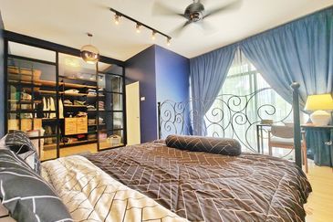 Crescent Park Townvilla