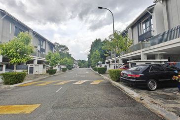 Crescent Park Townvilla