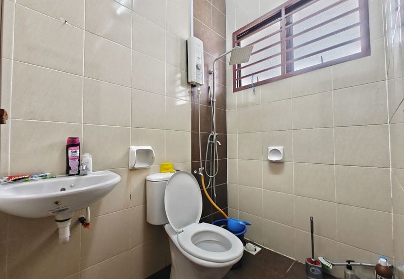 Jalan Kebun Nenas 1A/KS7