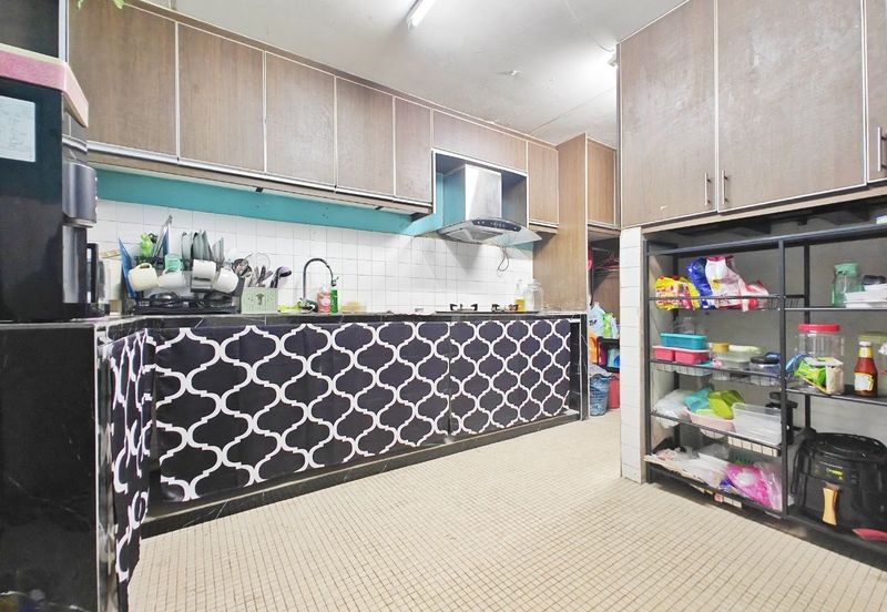 Flat Pandan Jaya Blok L13