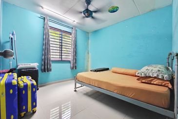 Flat Pandan Jaya Blok L13