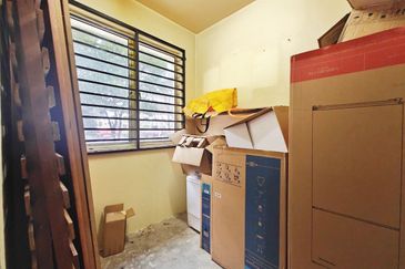 Flat Pandan Jaya Blok L13