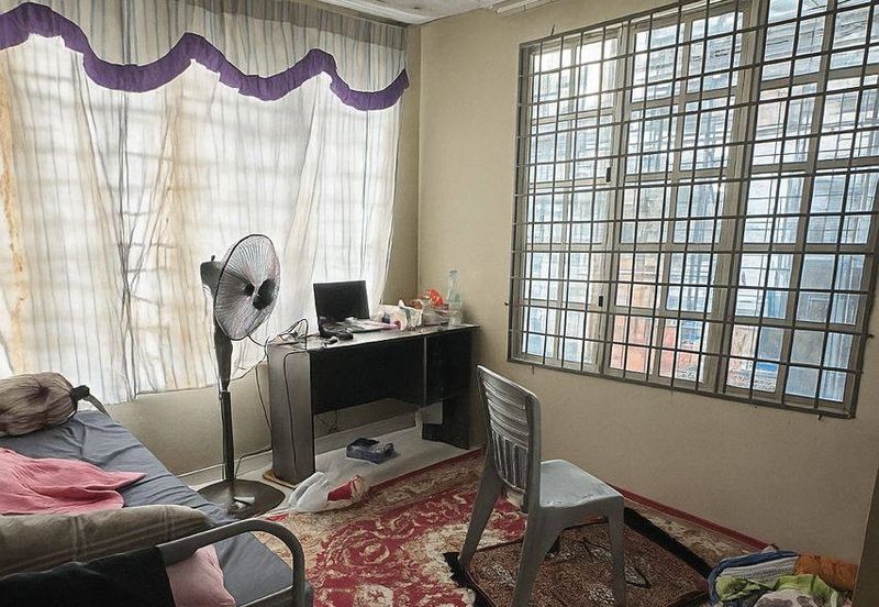 (FACING SURAU) DOUBLE STOREY AU2A KERAMAT 