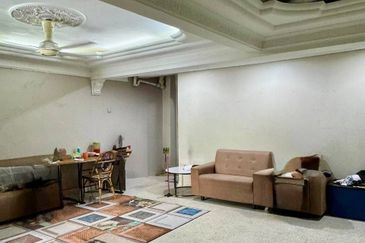 (FACING SURAU) DOUBLE STOREY AU2A KERAMAT 