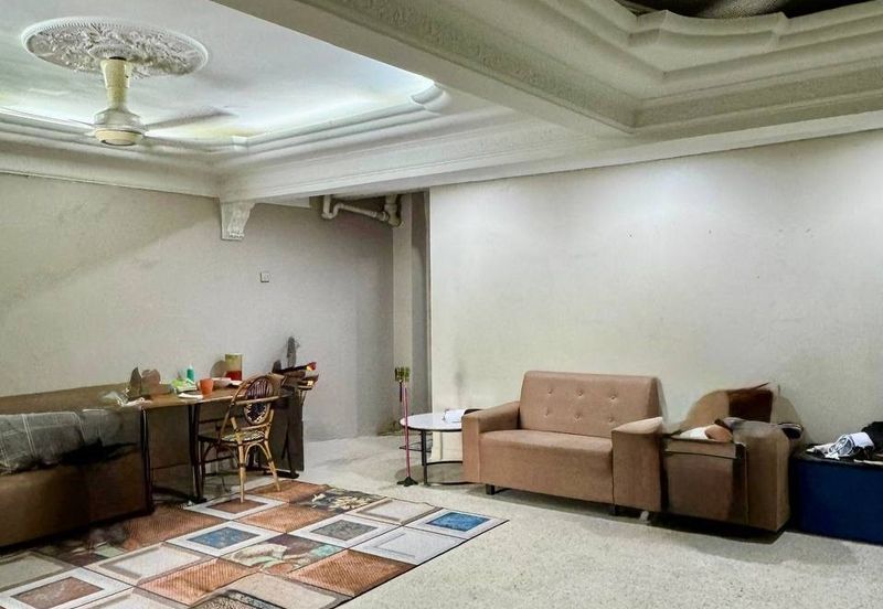 (FACING SURAU) DOUBLE STOREY AU2A KERAMAT 