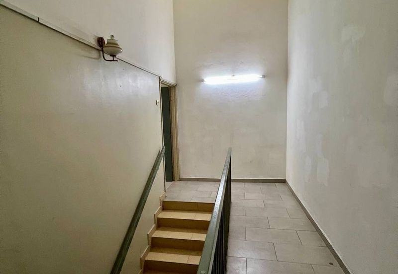 (FACING SURAU) DOUBLE STOREY AU2A KERAMAT 