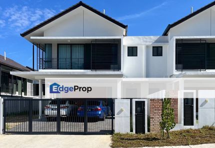 Renovated | Semi-D 2Storey GreenHill Park, Seksyen U10 Shah Alam. Welcome to View , Selangor, Shah Alam