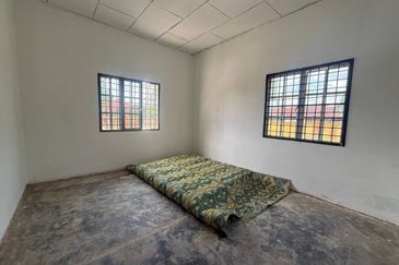 Jalan Limau Bali 4/4E