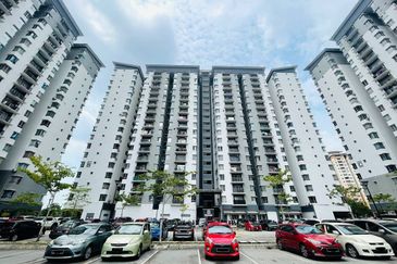 Residensi Laguna Biru 2