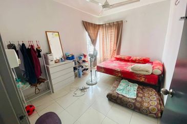 Residensi Laguna Biru 2