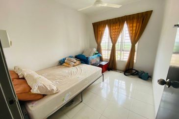 Residensi Laguna Biru 2