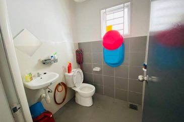 Residensi Laguna Biru 2