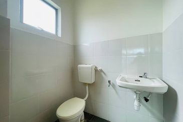 SINGLE STOREY TERRACE CORNER LOT HOUSE TAMAN JASA SETIA 1 IJOK BESTARI JAYA