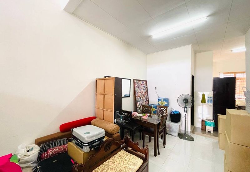 SINGLE STOREY TERRACE INTERMEDIATE HOUSE KRISTAL 2 BANDAR PUTERA 2 KLANG