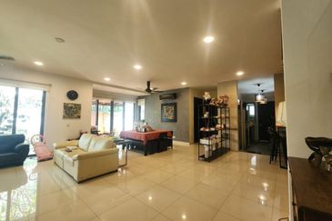 Bangi Lakehill Villas