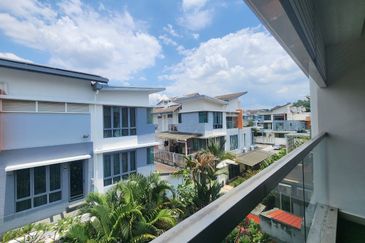 Bangi Lakehill Villas