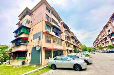 Pangsapuri Putra Impian, Taman Pinggiran Putra