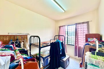 Pangsapuri Putra Impian, Taman Pinggiran Putra