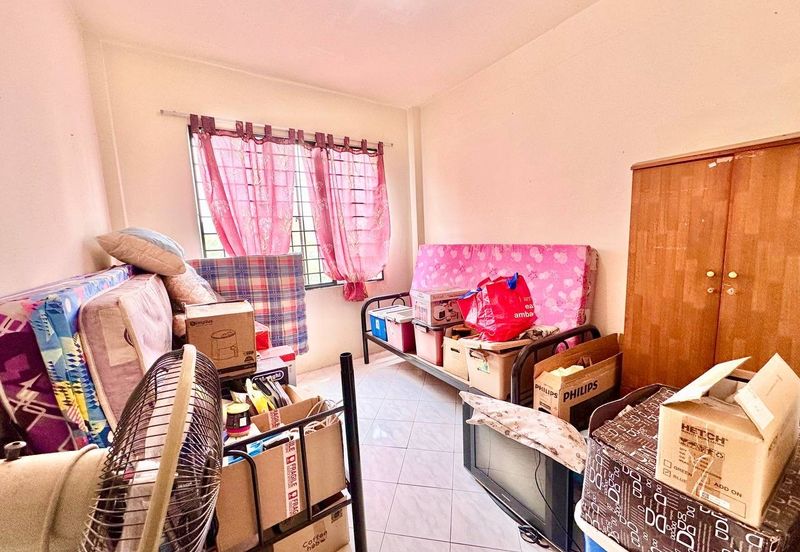 Pangsapuri Putra Impian, Taman Pinggiran Putra