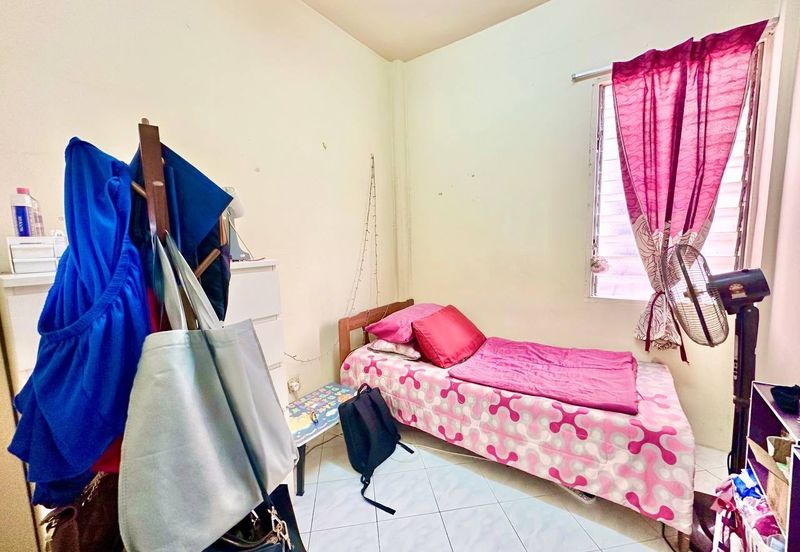 Pangsapuri Putra Impian, Taman Pinggiran Putra