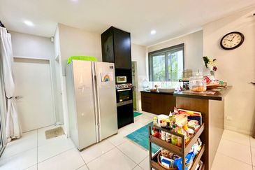 Parkfield Residences, Tropicana Heights