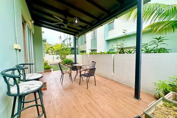 Parkfield Residences, Tropicana Heights