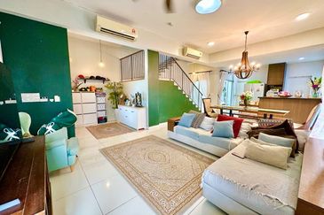 Parkfield Residences, Tropicana Heights