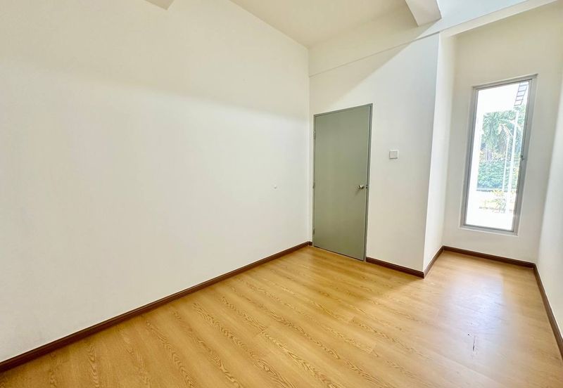 FACING OPEN Semi D Laman Sutera Seksyen U15 Shah Alam