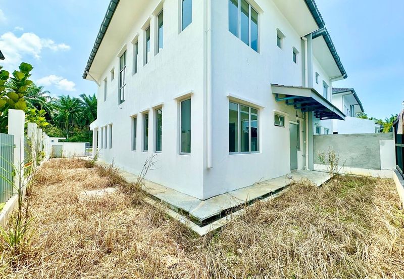 FACING OPEN Semi D Laman Sutera Seksyen U15 Shah Alam