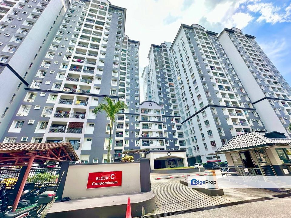 CORNER UNIT South City Condominium Block C Taman Serdang Perdana Seri Kembangan, Selangor, Seri Kembangan