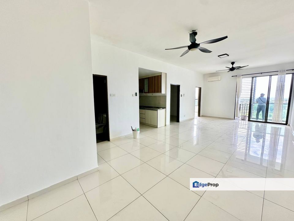 GOLFCOURSE VIEW ! Suria Putra Condominium Bukit Rahman Putra Sungai Buloh, Selangor, Bukit Rahman Putra