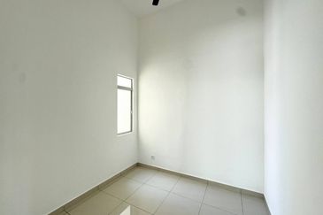 Single Storey Semi-D Taman Anggerik Permai 3 Lombong Timah Seksyen 29 Shah Alam 