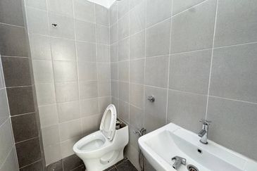 Single Storey Semi-D Taman Anggerik Permai 3 Lombong Timah Seksyen 29 Shah Alam 