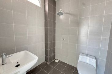 Single Storey Semi-D Taman Anggerik Permai 3 Lombong Timah Seksyen 29 Shah Alam 