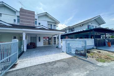 Taman Tasik Semenyih (Lake Residence)