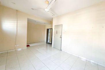 Taman Tasik Semenyih (Lake Residence)