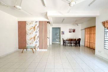 Taman Tasik Semenyih (Lake Residence)