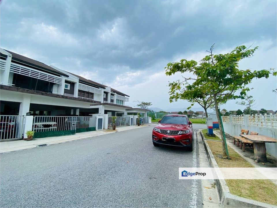 DOUBLE STOREY SUPERLINK LAMAN AZALEA NILAI IMPIAN, Negeri Sembilan, Tampin