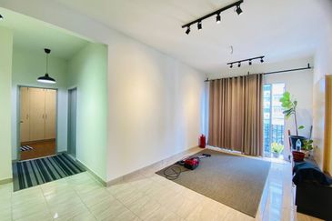 Apartment Putra1