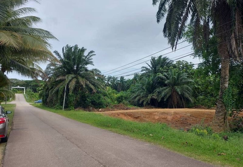 Tanah Lot Banglo Jasin Melaka   📍Kampung Tersusun Datuk M.Khidir Jasin Melaka 