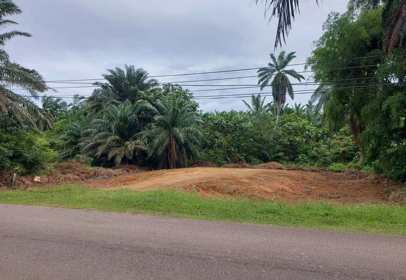 Tanah Lot Banglo Jasin Melaka   📍Kampung Tersusun Datuk M.Khidir Jasin Melaka 
